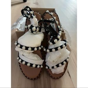 🚨BRAND NEW🚨 Steve Madden Sandals